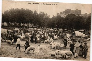 CPA AK RENNES - Le marché aux Porcs (210470)