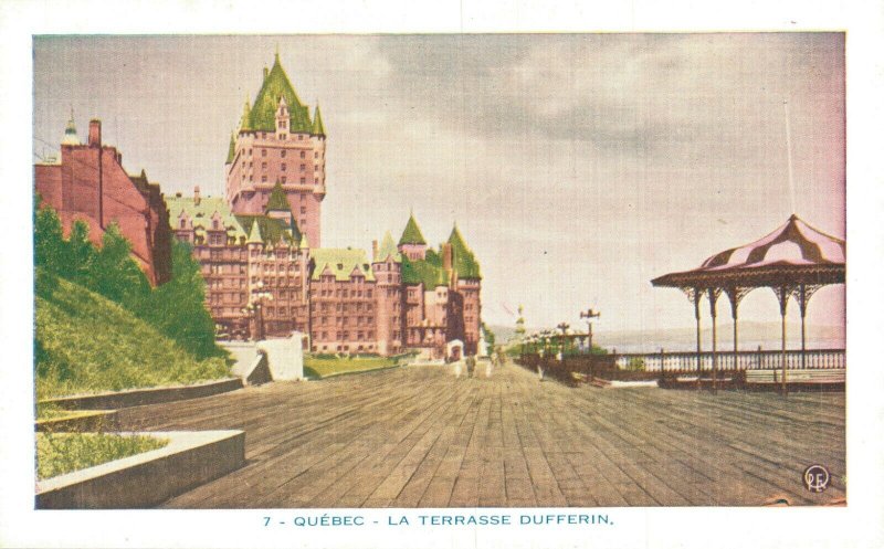 Canada Quebec La Terrasse Dufferin Vintage Postcard 02.96