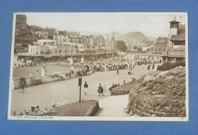 Vintage  Postcard Victoria Promenade Ilfracombe Devon  Postmarked 1946  (J1F)