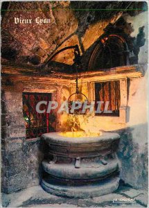 Postcard Modern Vieux Lyon The well of the house Bulloud (Monument histotique...