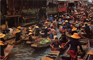 uk42002 floating market raiburi thailand floating market