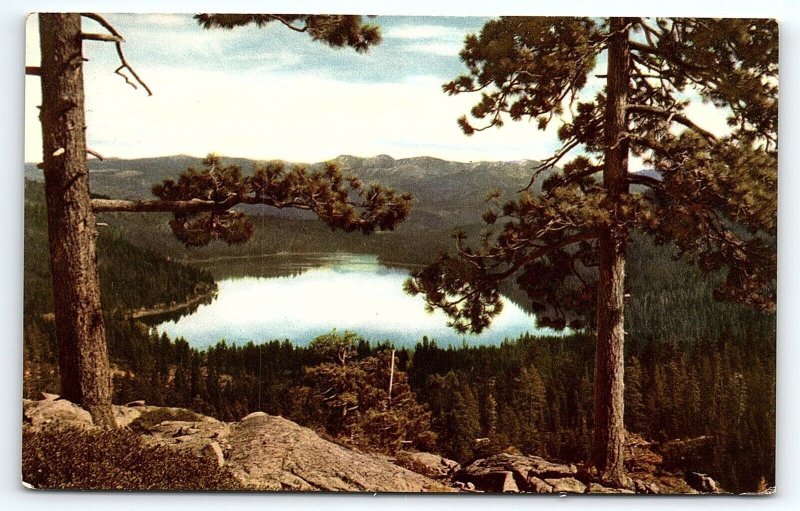 1950s DONNER LAKE CALIFORNIA HWY 40 RENO NV UNION 76 GASOLINE AD POSTCARD P210