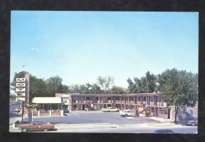 MOUTAIN HOME IDAHO TOWN CENTER MOTEL OLD CARS ADVERTISING POSTCARD OLD CARS