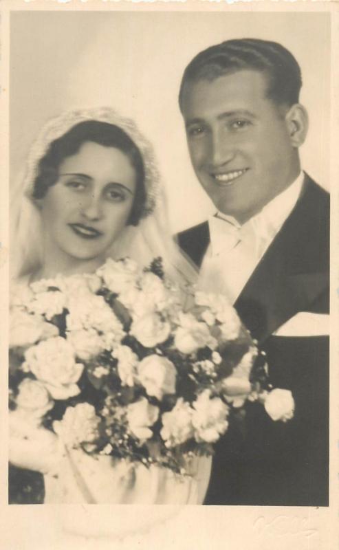 Vintage photography photo postcard wedding groom bride Romania 1935