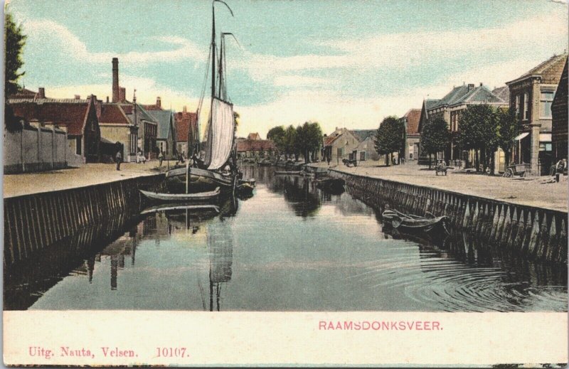 Netherlands Raamsdonksveer Quay Vintage Postcard B128