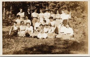 Seattle WA area Young Women Girls 'Decoration Day Picnic' RPPC Postcard G86