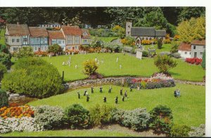 Norfolk Postcard -Merrivale Model Village Yarmouth. Posted 1976 - 18089A