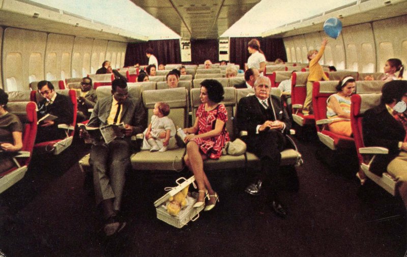Pan Am's New 747 Interior  (Airline Issued)