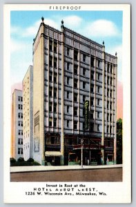 Milwaukee Wisconsin~Hotel Abbot Crest Exterior View~Sign~Linen 1940s Postcard