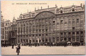 BRUXELLES Maison des Corporations Belgium Front Building Antique Postcard