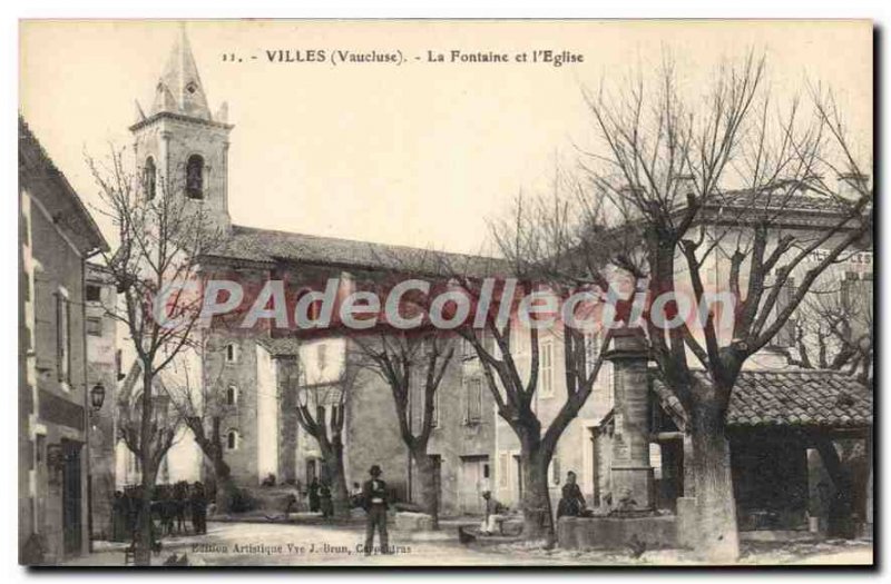 Postcard Old Towns Vaucluse (Vaucluse) La Fontaine and the Church