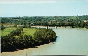 Edmonton AB Riverside Golf Course & Dawson Bridge Unused Postcard H1
