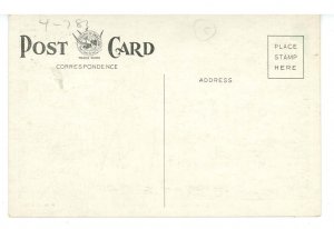 ME - Biddeford Pool. Sea Gulls & Lobster Traps