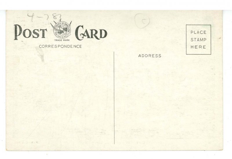 ME - Biddeford Pool. Sea Gulls & Lobster Traps