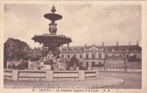 France Troyes La Fontaine Argence et le Lycee