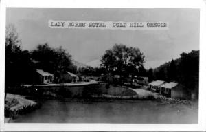 RPPC Lazy Acres Motel, Gold Hill Oregon, Cabins, Postcard, Unposted  E06