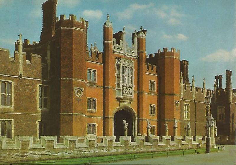 Postal 50324:  MIDDLESEX - Hampton Court Palace