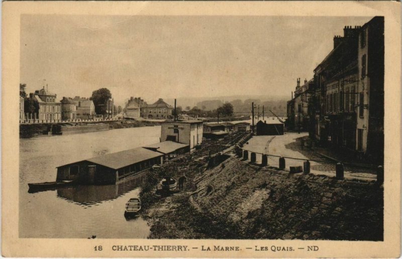 CPA Chateau Thierry La Marne, Les Quais FRANCE (1051795)