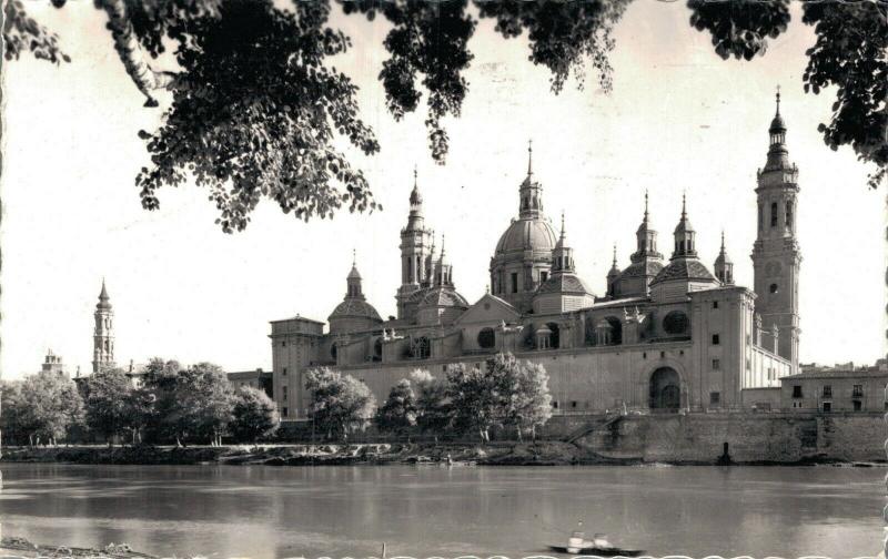 Spain - Zaragoza Templo del Pilar y Rio Ebro RPPC 01.77