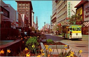 Postcard SHOPS SCENE Fresno California CA AN3729