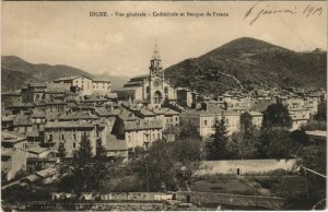 CPA Digne-les-Bains vue generale-cathedrale et Banque de France (1208648) 