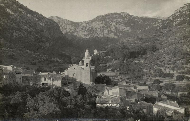 spain, MALLORCA VALLDEMOSA, Partial View with Church (1930s) Truyol RPPC 