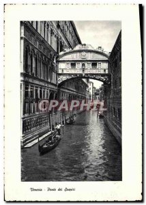 Old Postcard Venezia laying Sighs