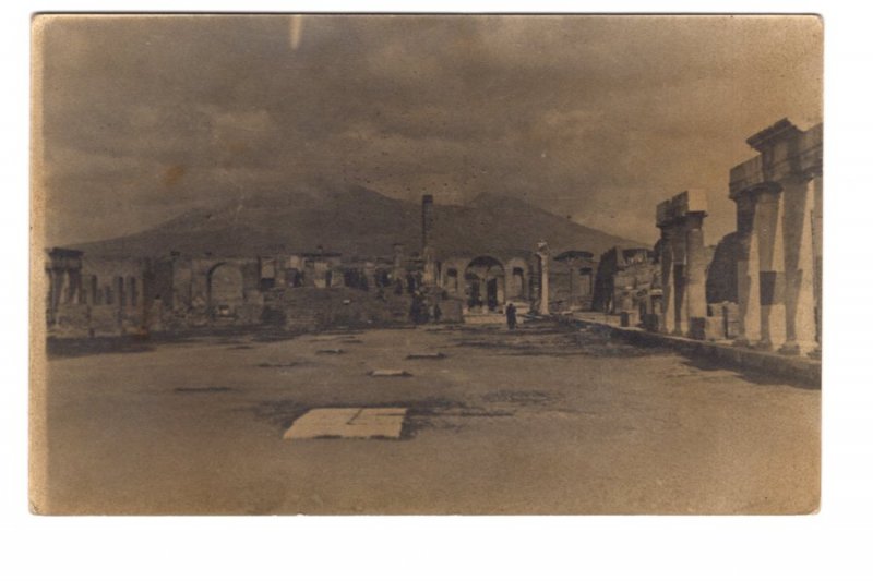 Real Photo, Ruins, France?