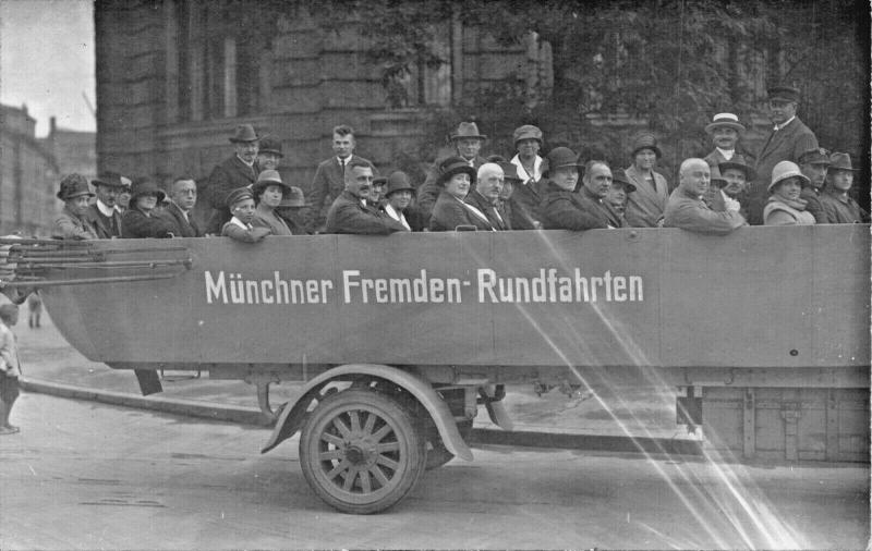 MUNCHNER FREMDEN RUNDFAHRTEN~GERMAN TOUR BUS REAL PHOTO POSTCARD