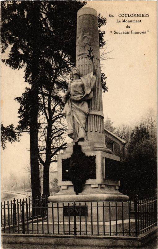 CPA COULOMMIERS - Le Monument du Souvenir Francais (249538)