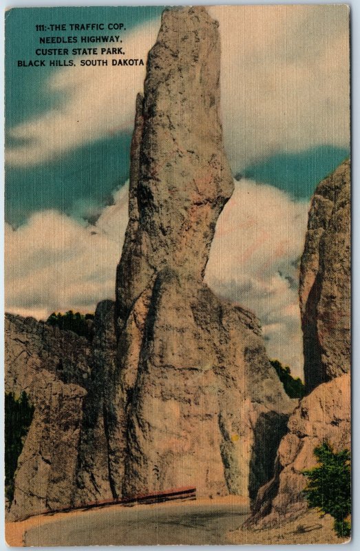 c1940s Black Hills, SD The Traffic Cop Needles Highway Rock Formation Linen A204