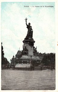 France Paris La Statue de la Republiqua