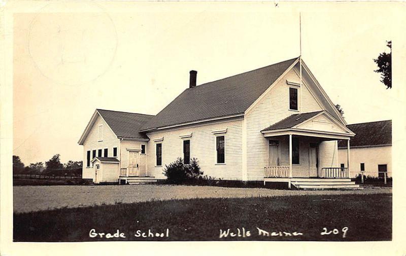 Wells ME Grade School in 1939 RPPC Postcard