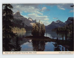 M-174511 Maligne Lake Spirit Island Jasper National Park Canada