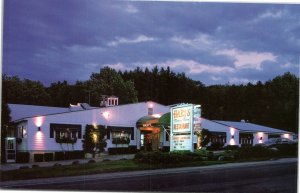 Hart's Turkey Farm Restaurant - view at dusk - Meredith New Hampshire postcard