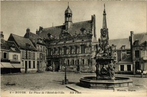 CPA Noyon- La Place de l'Hotel de Ville FRANCE (1020560)