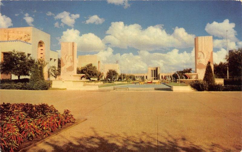 Dallas Texas~State Fair Grounds-Esplanade~1951 Postcard