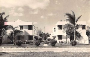 Fort Lauderdale Florida Riviera Park Apartements Real Photo Postcard AA14312