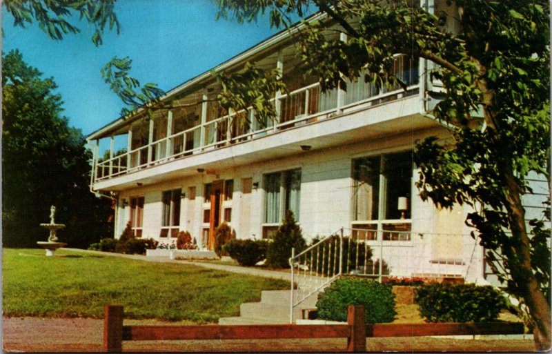 Doanes Motel Empire Blvd Webster NY Hotel  Vintage Postcard