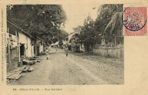 PC CPA MADAGASCAR, HELL-VILLE, RUE GALLIÉNI, Vintage Postcard (b14014)