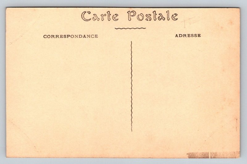 Eiffel Tower   Paris France  Postcard