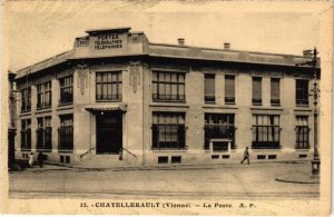 CPA CHATELLERAULT - La Poste (111827)