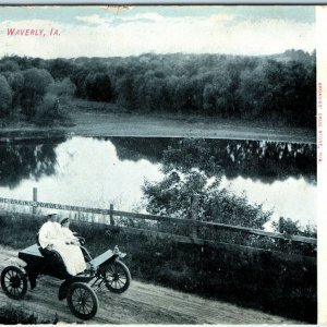 1900 Waverly, IA Auto Car Oldsmobile Cedar River Postcard Brodies Drug Store A46