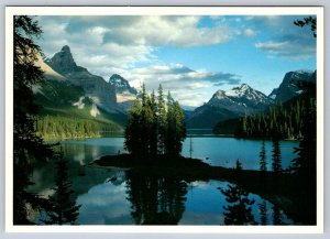 Spirit Island, Maligne Lake Jasper National Park Alberta Canada, Postcard #2 NOS