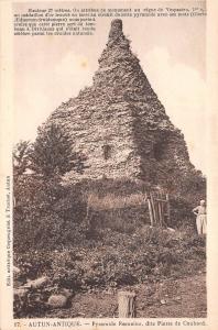 BF4960 pyramide romaine dite pierre de coh autun antique france