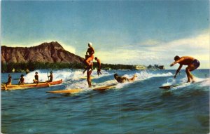 Postcard HI - Sport of Kings - surfers - woman on man's shoulders
