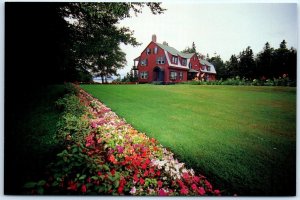 Postcard - Roosevelt Cottage & Grounds, Roosevelt Campobello Int'l Park - Canada