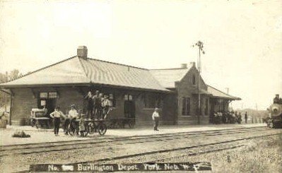 Real Photo, Burlington Depot, York, Nebraska, NE, USA Railroad Train Depot 19...