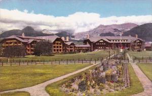 Glacier Park Hotel Glacier National Park In Montana