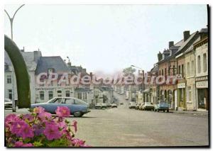 Postcard Modern Solre Le Chateau Grand Rue